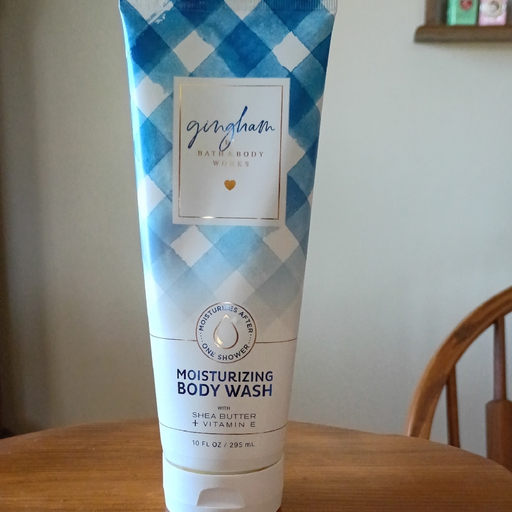 Bath & Body Works Gingham Blue Body Wash